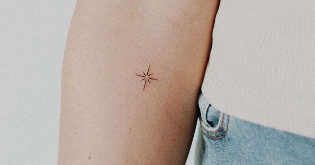 Diseños minimalistas de tatuajes de estrellas: significado inspirador